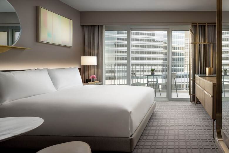 Hotel Fairmont Century Plaza Gold Experience