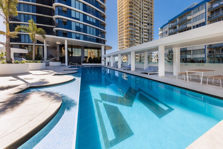 Aparthotel Meriton Suites Surfers Paradise