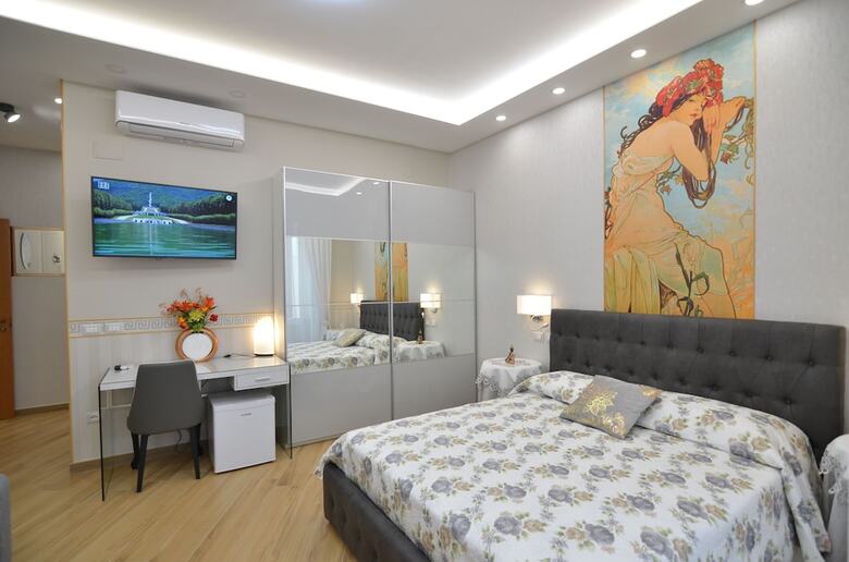 Caserta Deluxe Bis