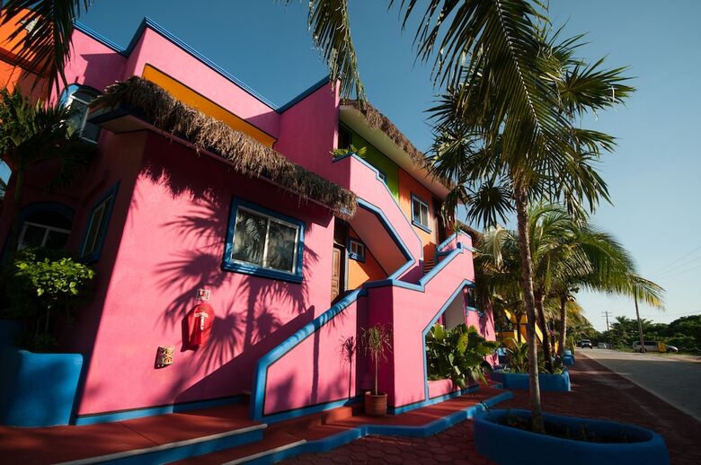 Del Sol Beachfront Hotel And Condos