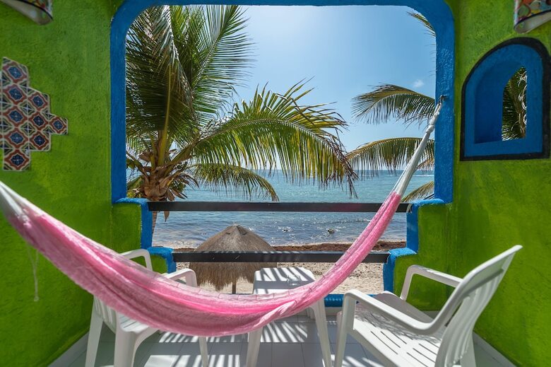 Del Sol Beachfront Hotel And Condos