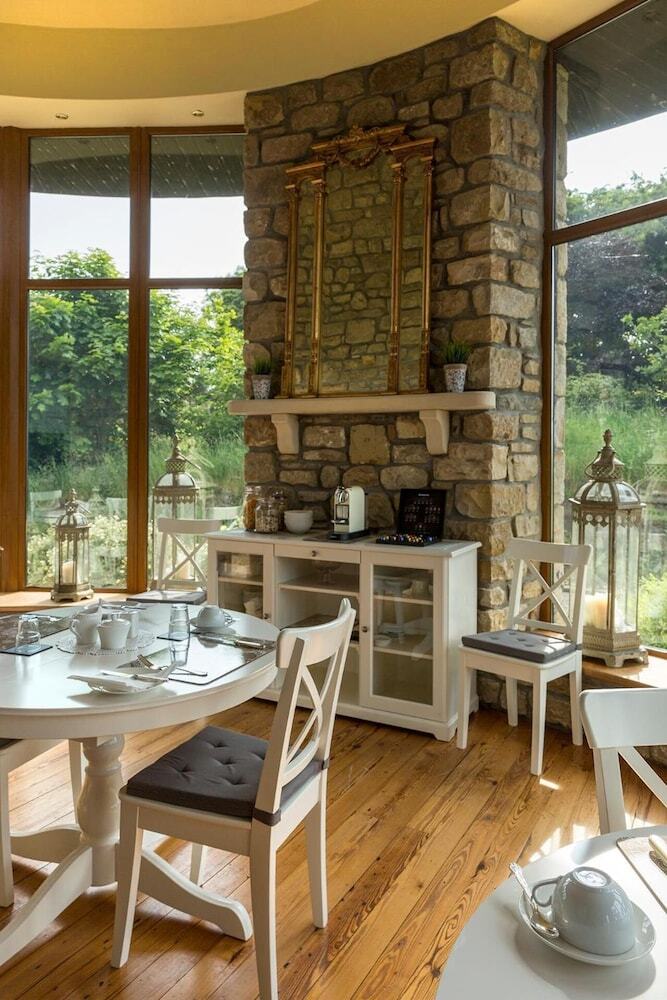 Down Yonder Boutique B&B
