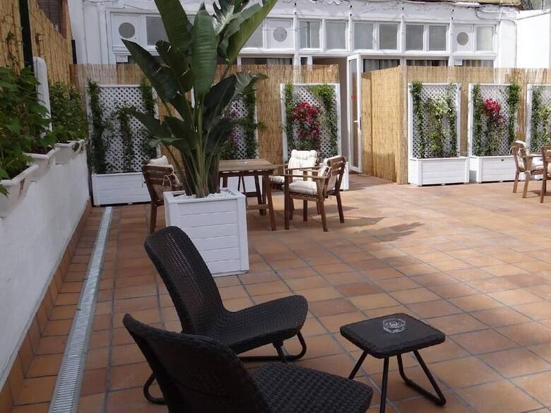 Hotel Hostal Balkonis