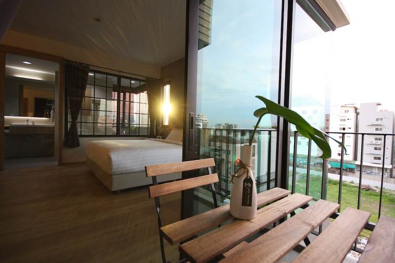 Mii Hotel Srinakarin