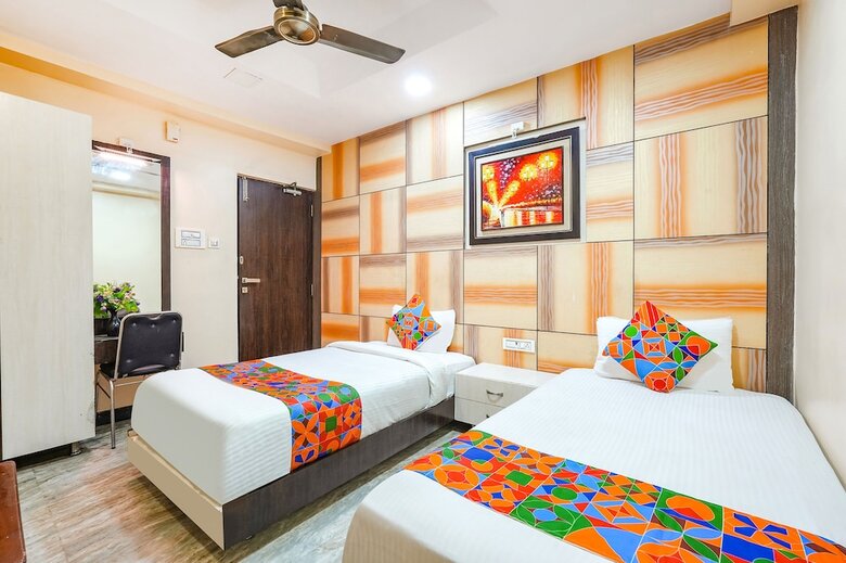 Hotel Fabexpress Raj Supreme Residency