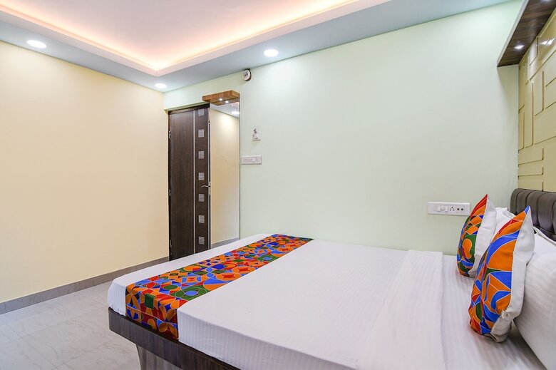 Hotel Fabexpress Laxmi Inn