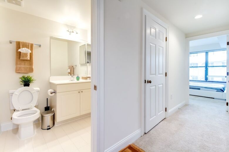 Aparthotel Pelican Fully Furnished Apartments
