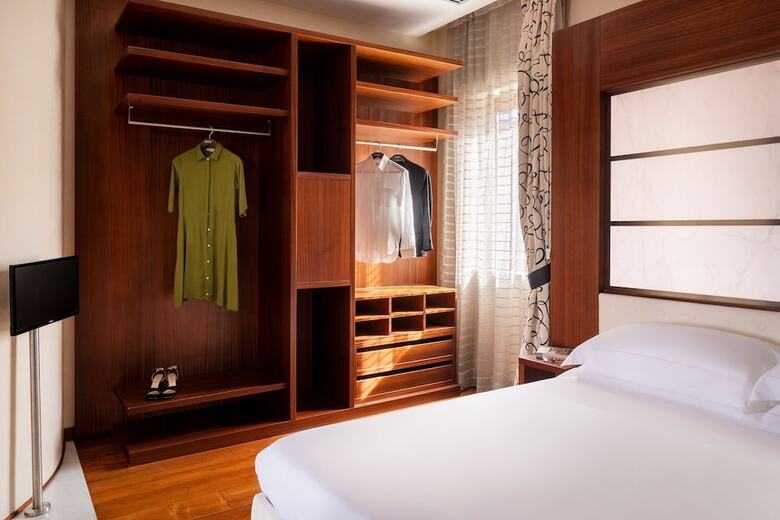 Repubblica Firenze Luxury Apartments | UNA Esperienze