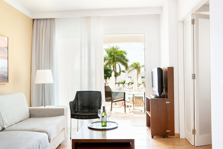 Apartamentos Sunprime Atlantic View Suite & Spa