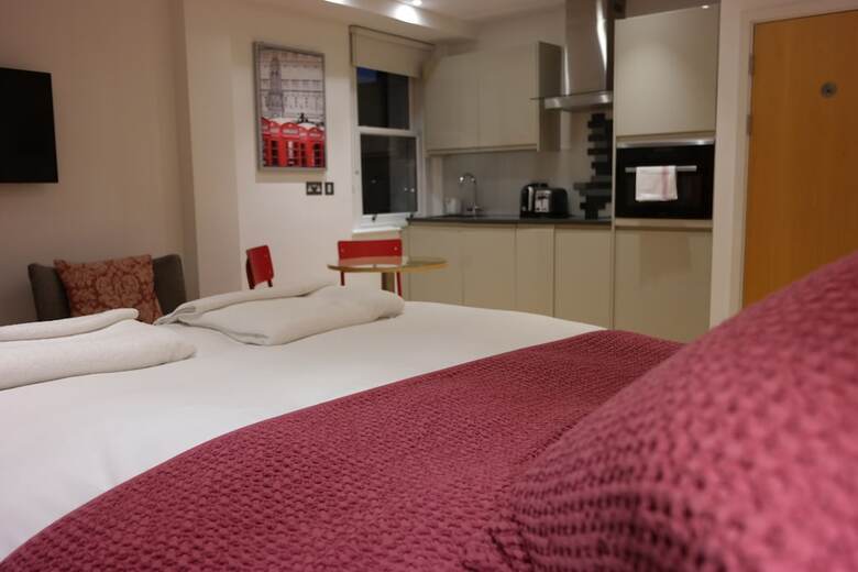 Hotel Alma Rooms