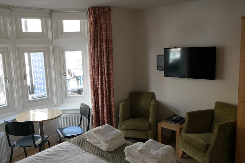 Hotel Alma Rooms