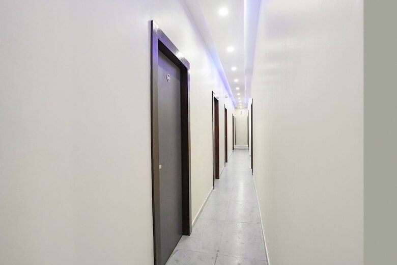 Fabhotel Freedom International