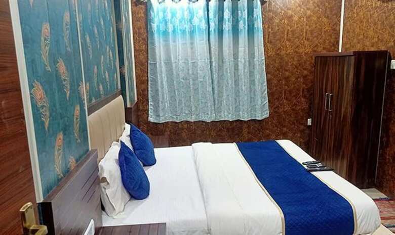 Hotel Fabexpress Ashirwad Residency