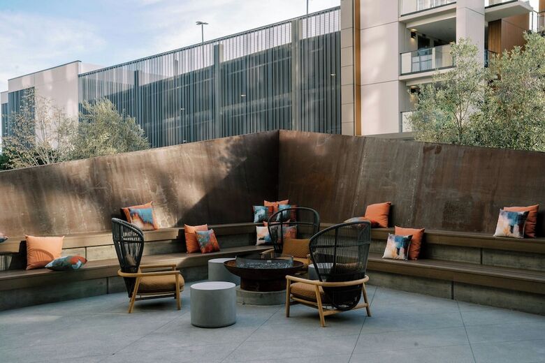 Tetra Hotel,  Autograph Collection
