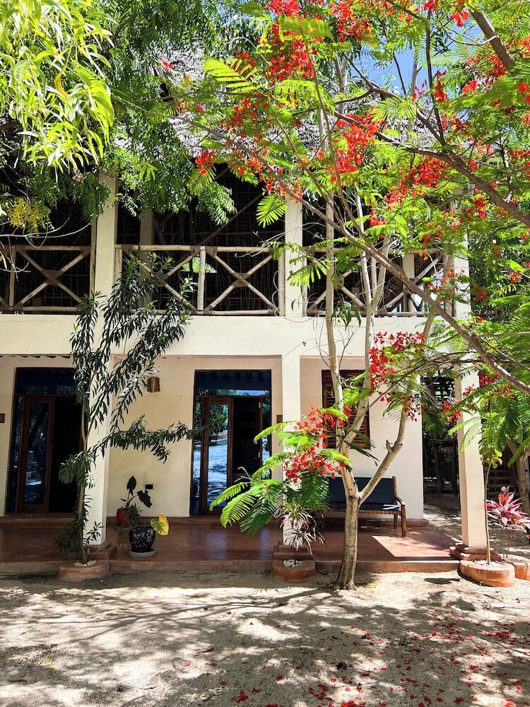 Karibu Maisha Lodge