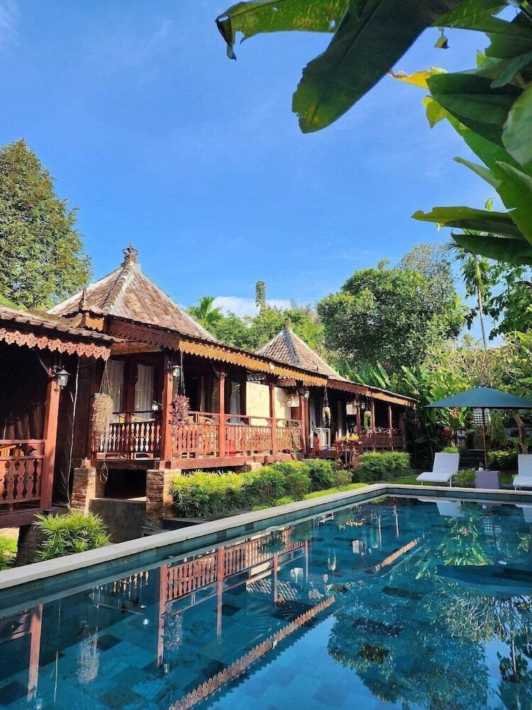 Hotel Ari Cottages