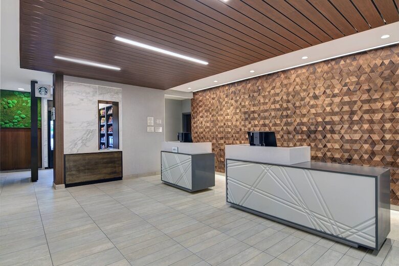Hotel Courtyard By Marriott Manhattan Aggieville