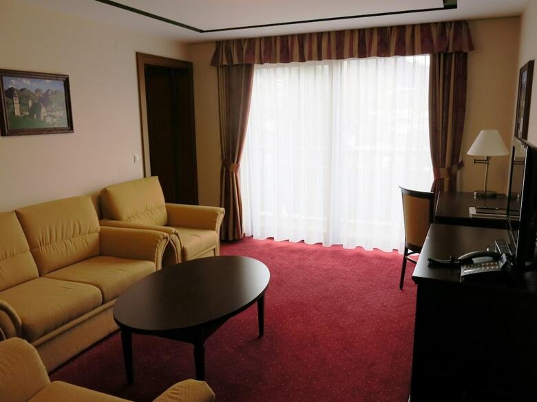 Hotel Zur Burg