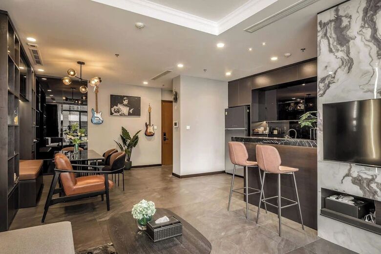 Hotel Lyshing Apartment In Vinhomes Luxury Landmark