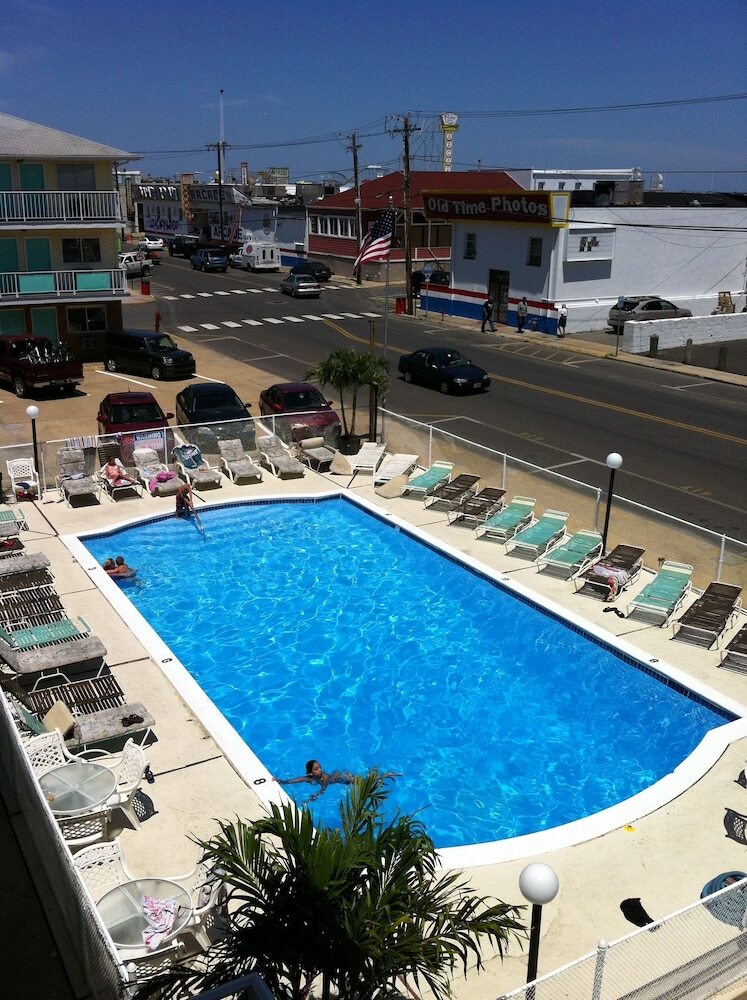 Surfside Motel