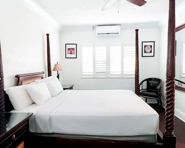 La Casa A North Beach Village Resort Hotel