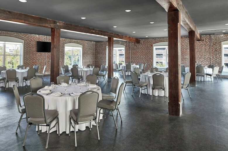 Hotel Aloft Wilmington At Coastline Center