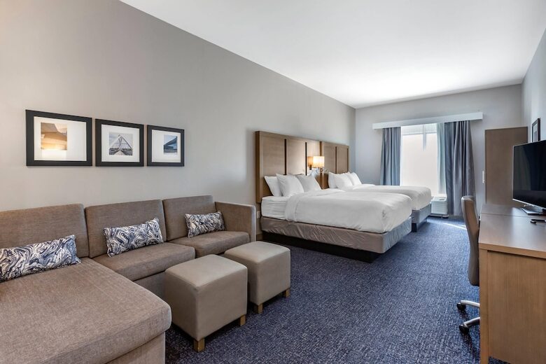 Hotel Comfort Suites Scottsdale Talking Stick Entertainment District