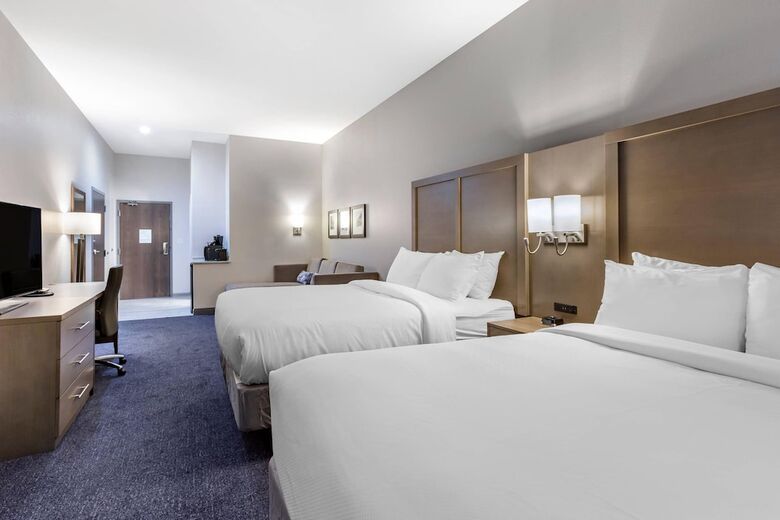 Hotel Comfort Suites Scottsdale Talking Stick Entertainment District