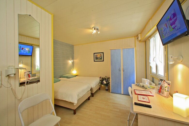 Hotel Caravelle