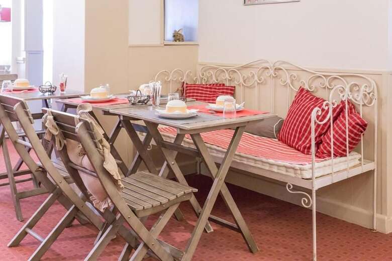 Hotel Caravelle