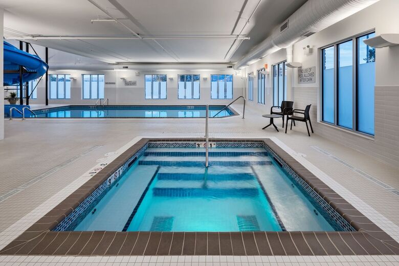 Hotel Towneplace Suites By Marriott West Kelowna