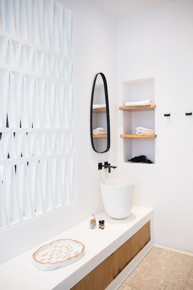 Hotel Agrari Bo Suites