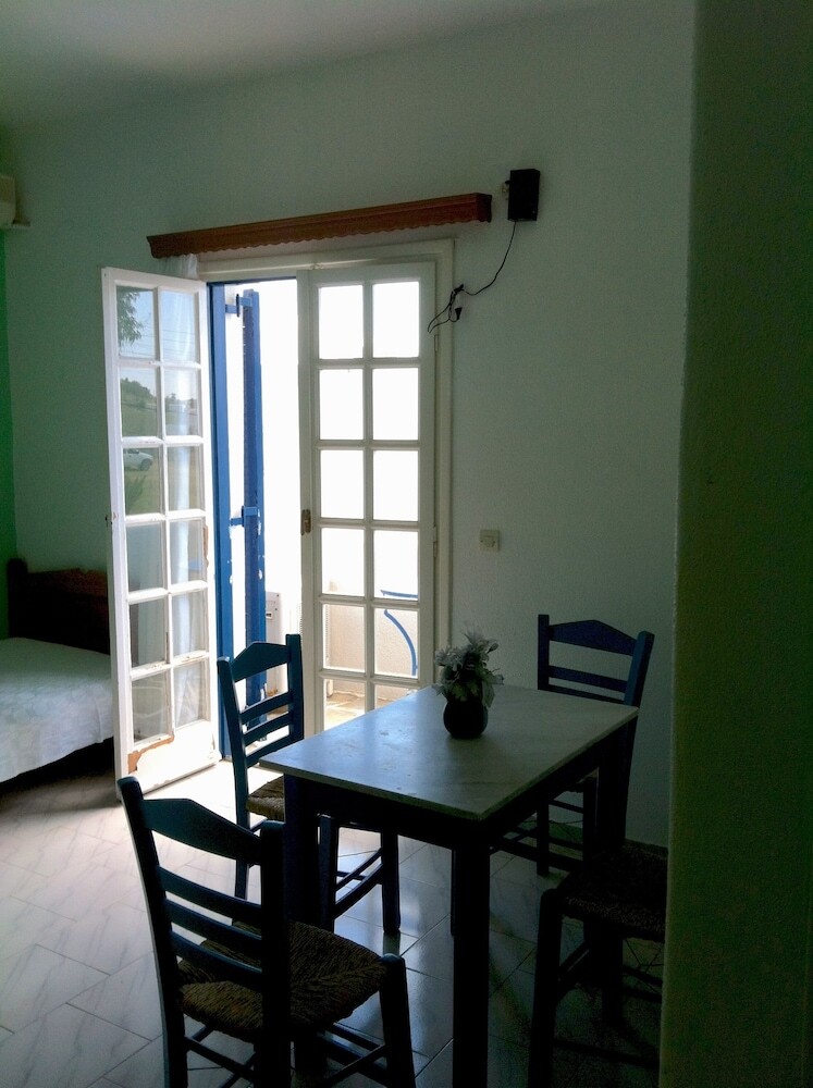 Hotel Free Sun Rooms And Apartments