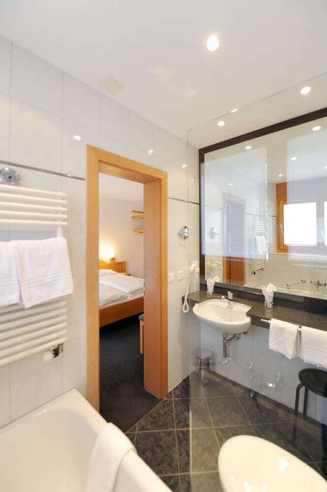 Alpine Hotel Perren
