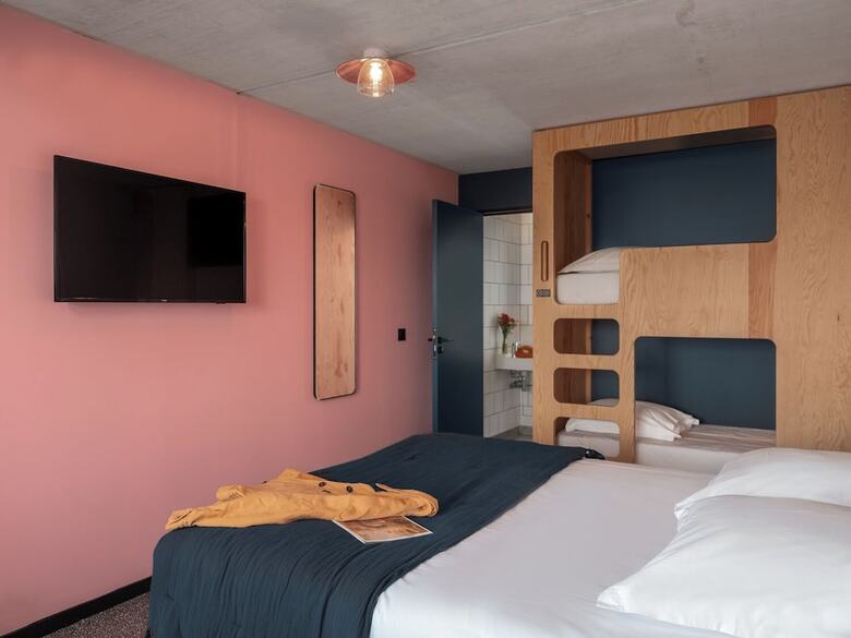 Eklo Hotels Bordeaux City Center Bastide