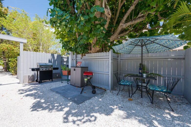 Hotel Tarpon Tale Inn