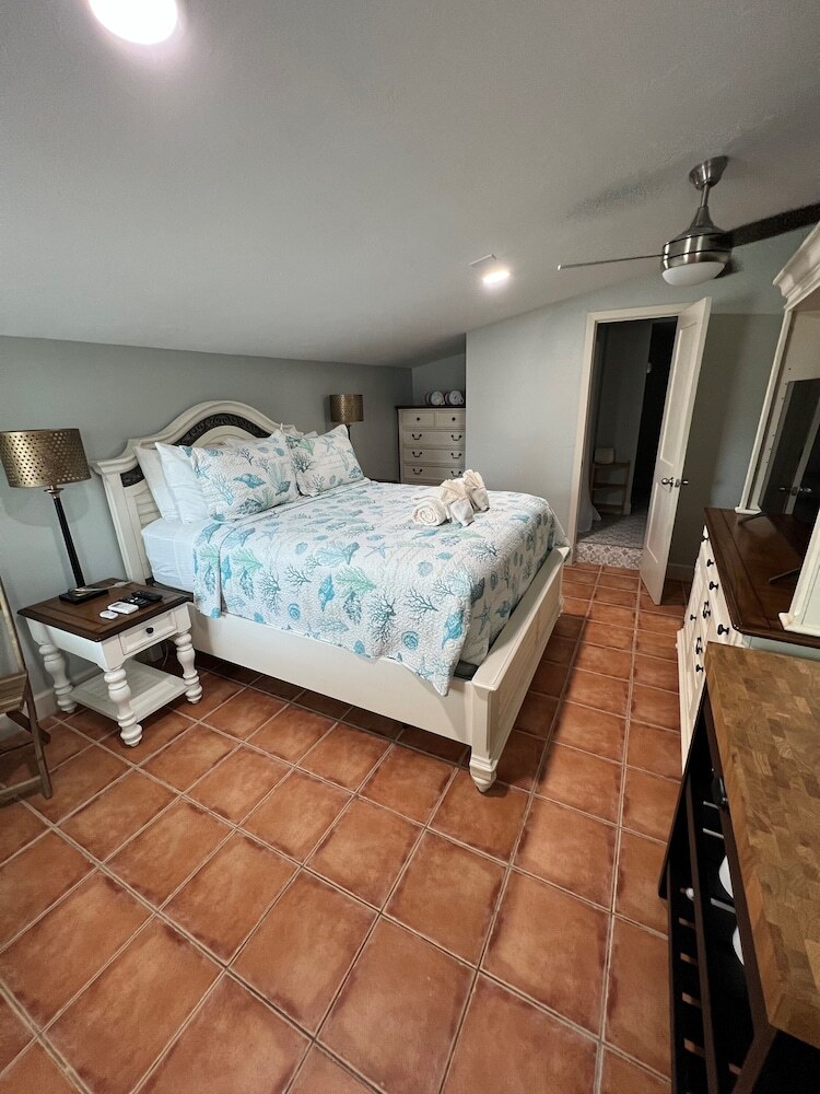 Hotel Tarpon Tale Inn