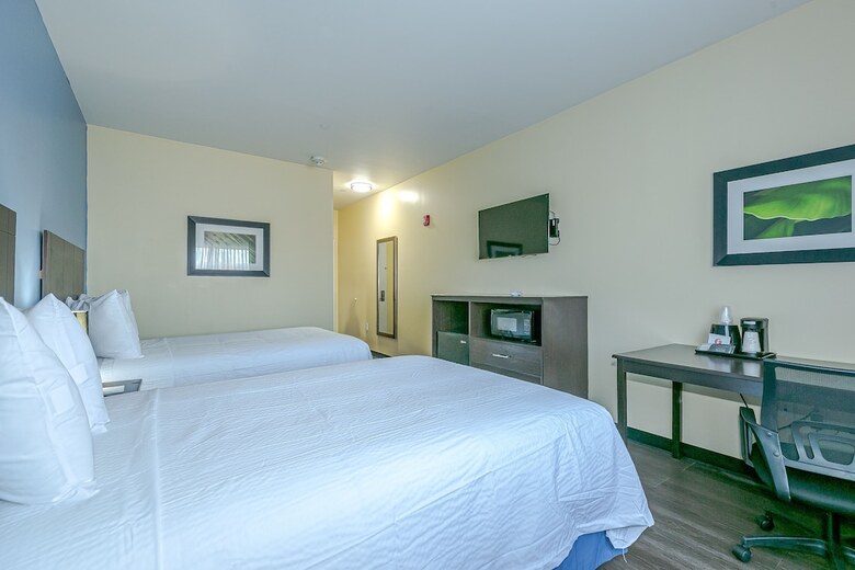 Hotel Ozone Inn & Suites