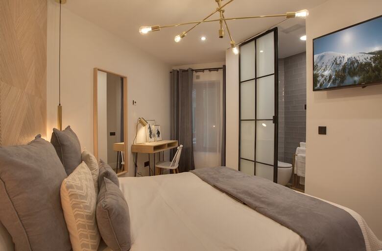 Pension Suites You Soho