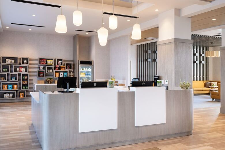 Hotel Element San Jose Airport