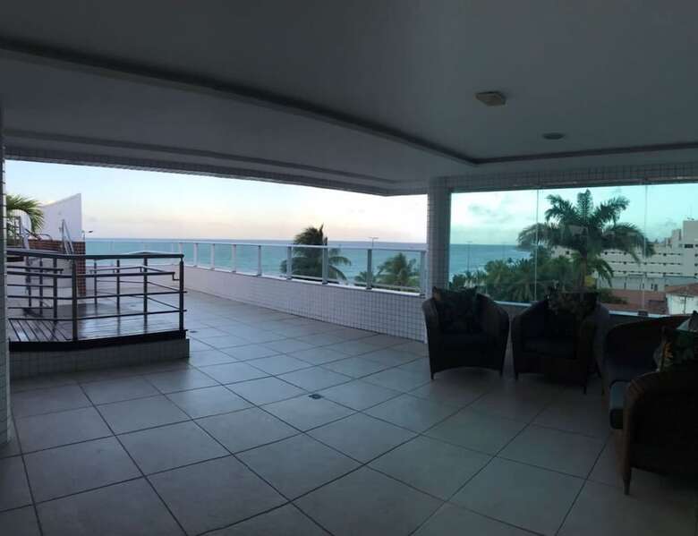 Happy Hotel Mana�ra