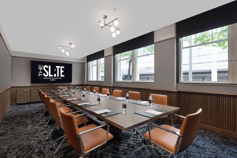 Hotel The Slate Denver, Tapestry Collection By Hilton