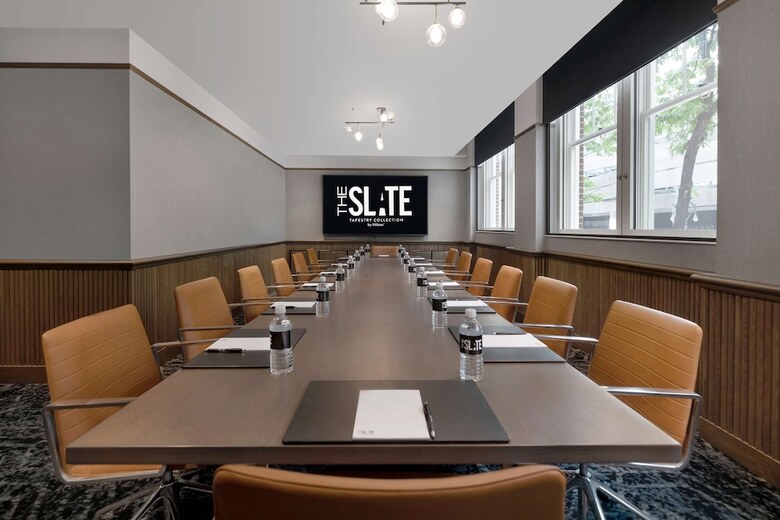 Hotel The Slate Denver, Tapestry Collection By Hilton