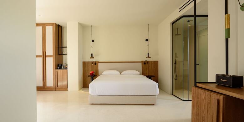 Potnia Theron Suites