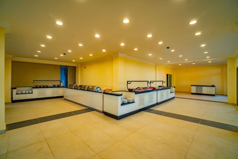 Prenses Sealine Beach Hotel