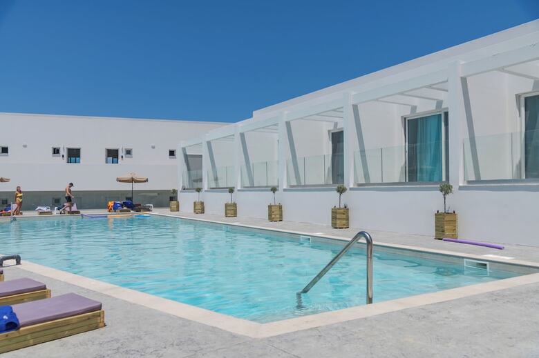 Mirage Bleu Hotel