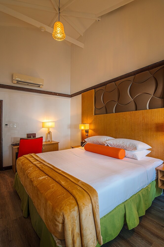 Sago Palm Hotel