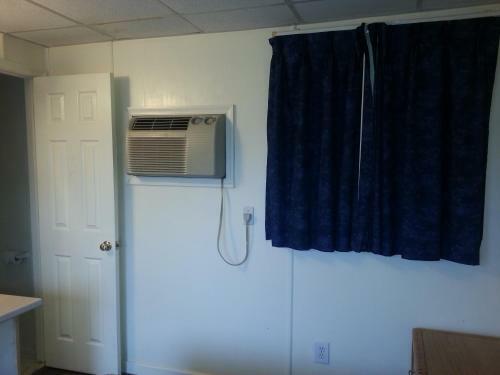 Americana Motel