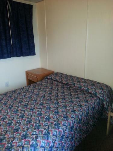 Americana Motel
