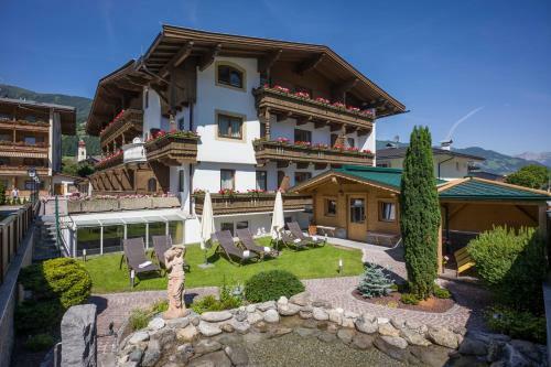 Hotel Alpina
